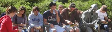 Freshmen eat lunch at the welcome bbq