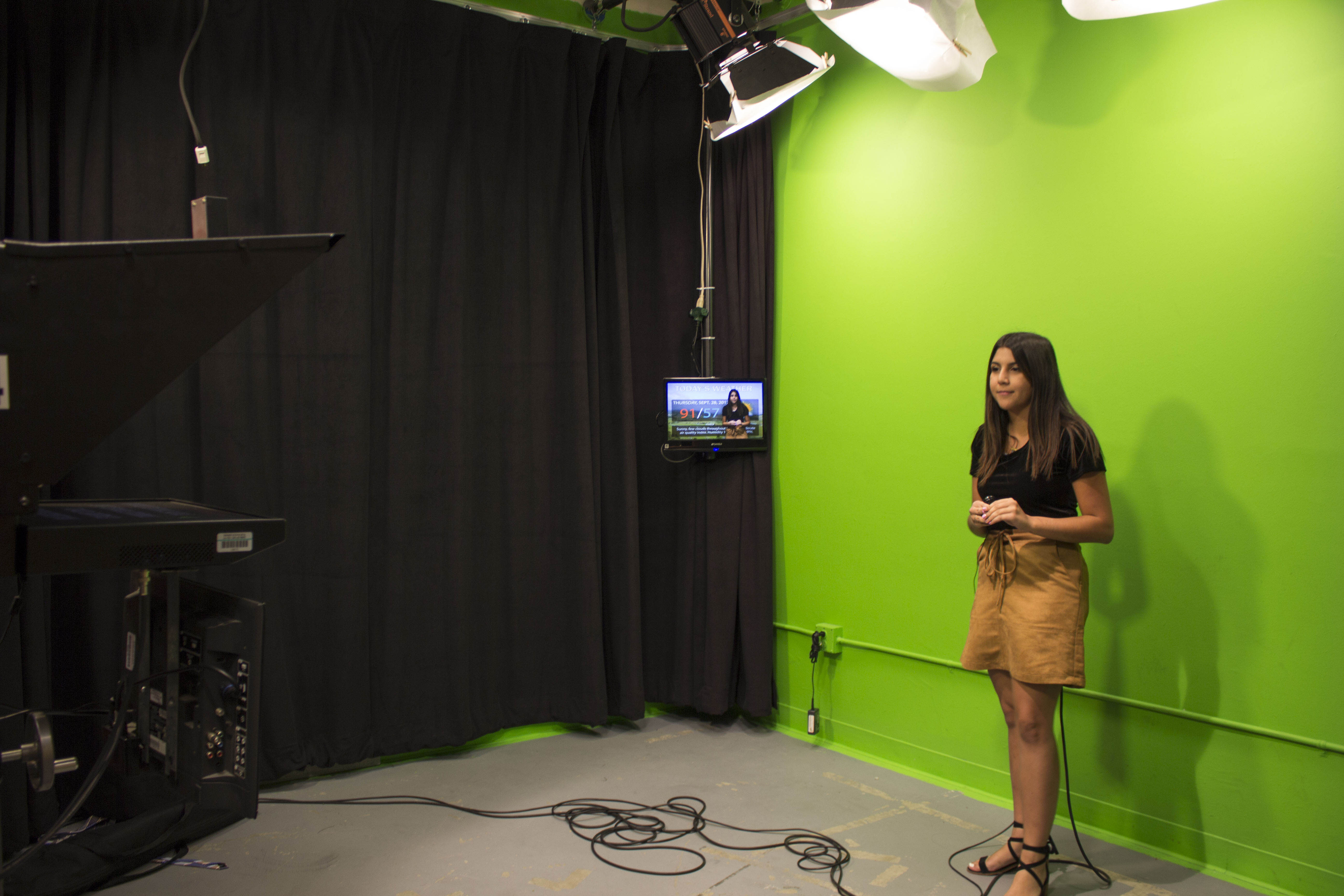 Cal Poly Journalism Green Screen