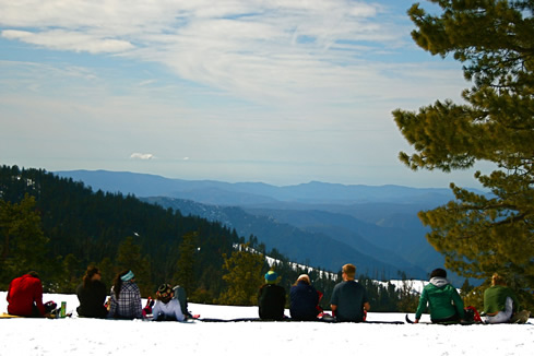 Picture of RPTA Club members snowshoeing in Yosemite