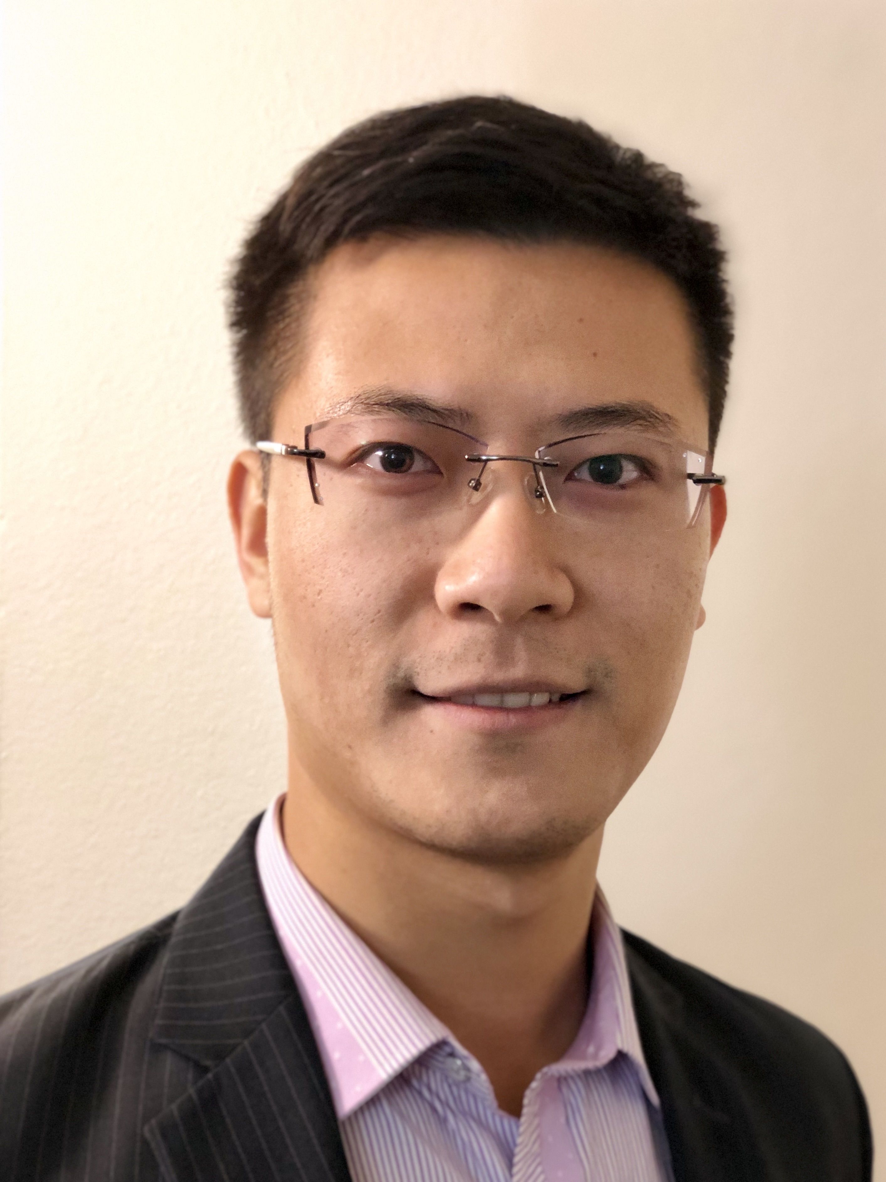 Long Wang headshot