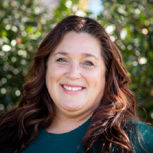 Amber Spraggins headshot.