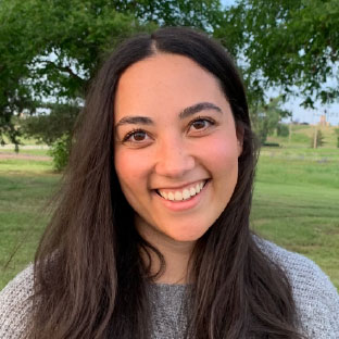 Kayla Kouri headshot.