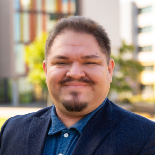 Samuel Rueda headshot.