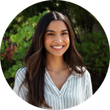 Maria Valencia Headshot
